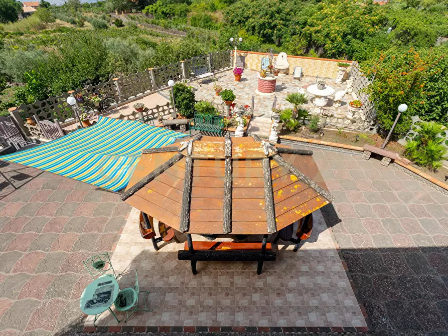 Immagine 13 di Villa in vendita  in Strada Provinciale 158 a Biancavilla