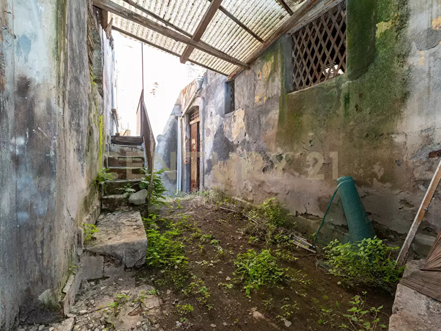 Immagine 10 di Casa indipendente in vendita  in Via Ittar 24 a Catania
