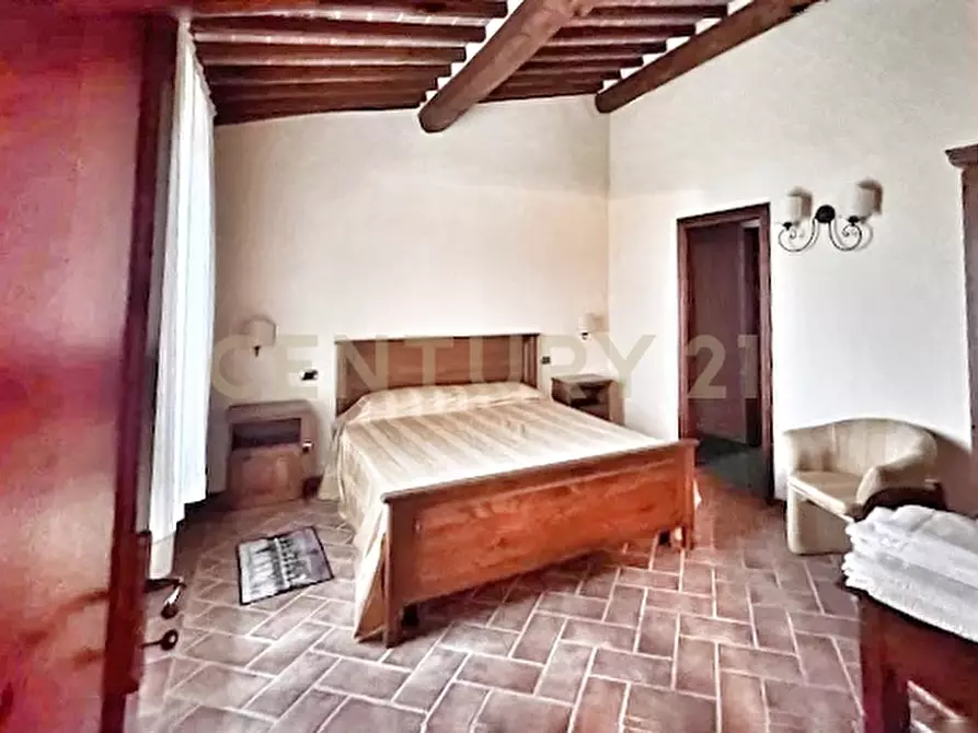 Immagine 10 di Rustico / casale in vendita  in podere collodi snc a Montalcino