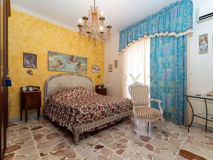 Immagine 44 di Pentalocale in vendita  in Via Carrubella 155 a Gravina Di Catania