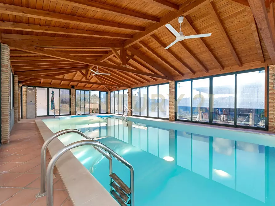 Immagine 1 di Villa in vendita  in Via Gela 95 a Caltagirone