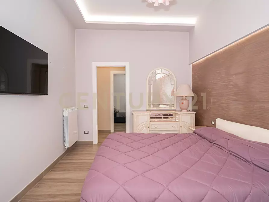 Immagine 26 di Pentalocale in vendita  in Via Rasà 3 a Catania