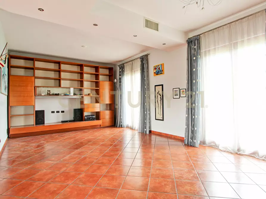 Immagine 2 di Casa trifamiliare in vendita  in Via di Casal Boccone 256 a Roma