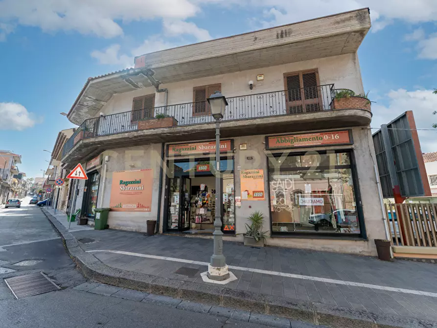 Immagine 2 di Attività commerciale in vendita  in Via Vittorio Emanuele 214 a Belpasso