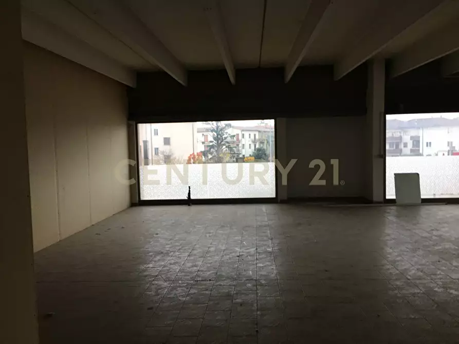 Immagine 18 di Ufficio in affitto  in Via Vespucci Amerigo snc a San Martino Buon Albergo