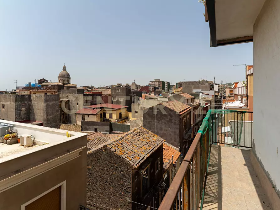 Immagine 27 di Pentalocale in vendita  in PIazza Indipendence 3 a Misterbianco