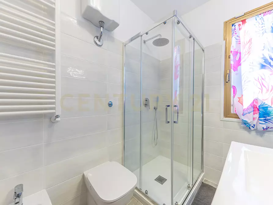 Immagine 12 di Villa in vendita  in Strada Isola Bella 43 a Latina