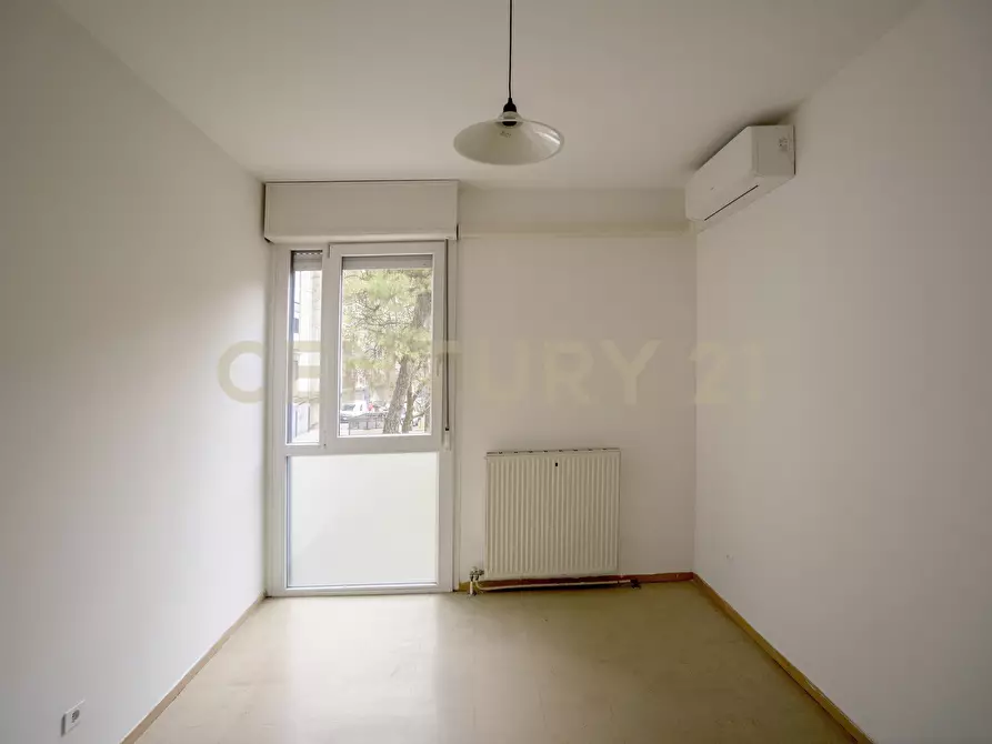 Immagine 33 di Pentalocale in vendita  in Via Umberto Maddalena 1 a Verona