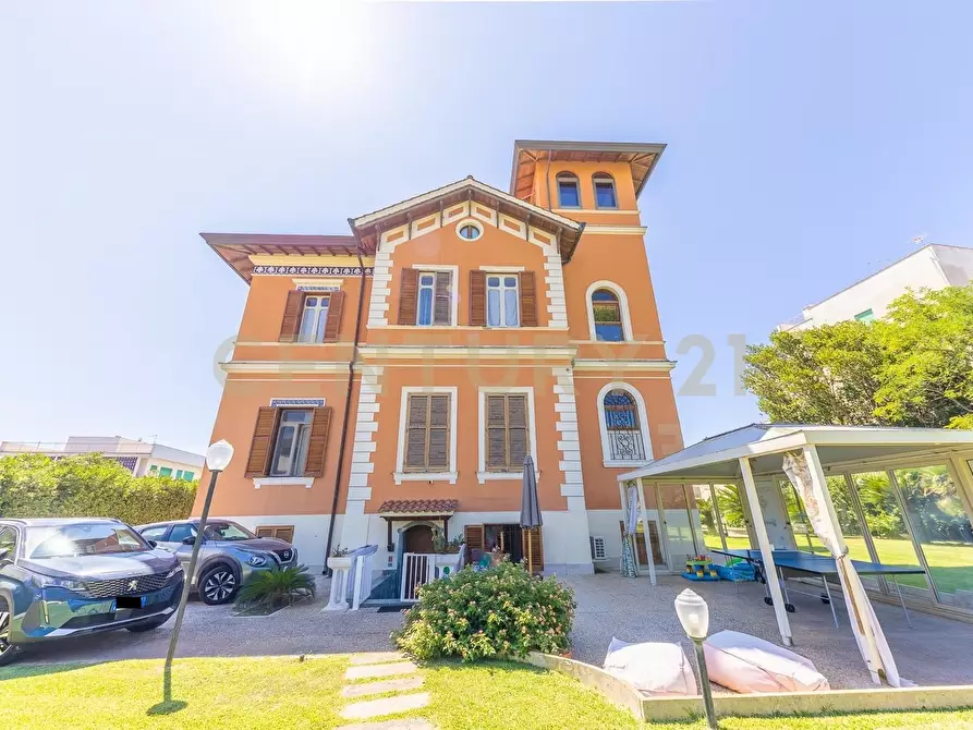 Immagine 24 di Villa in vendita  in Via Aurelia 393 a Santa Marinella