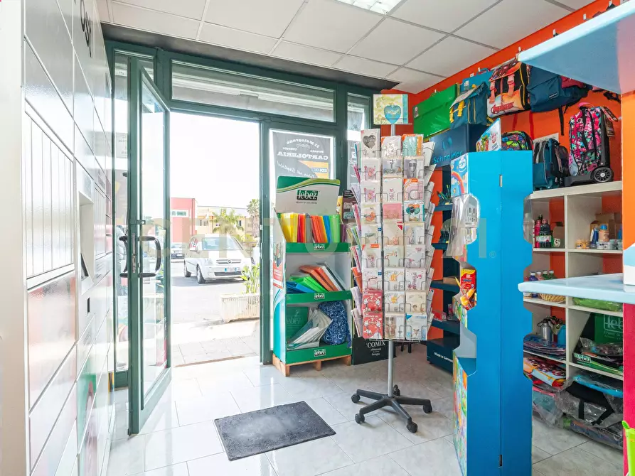 Immagine 5 di Attività commerciale in vendita  in Via Giovanni Guglielmino 62 a Tremestieri Etneo