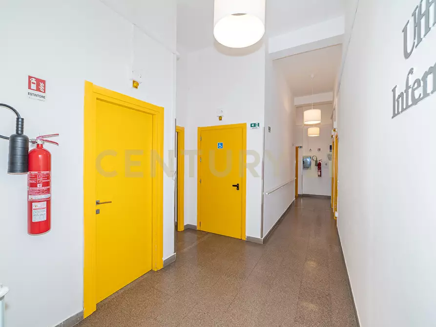 Immagine 6 di Locale commerciale in vendita  in Viale Polibio a Siracusa