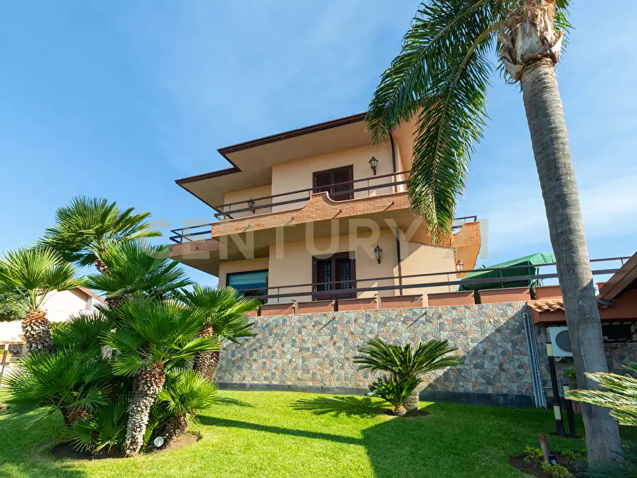 Immagine 5 di Villa in vendita  in Via Salemi 19 a Mascalucia