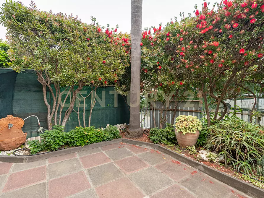 Immagine 15 di Porzione di casa in vendita  in Via Simone Neri 7 a Mascali