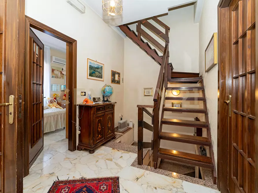 Immagine 23 di Villa in vendita  in Via Salemi 18 a Mascalucia