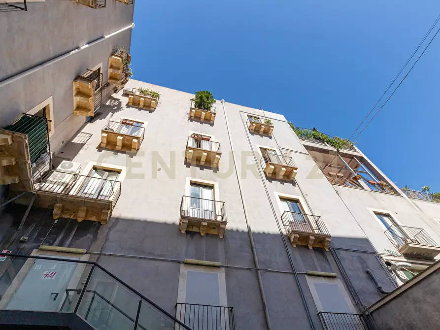 Immagine 6 di Pentalocale in vendita  in Via Etnea 196 a Catania