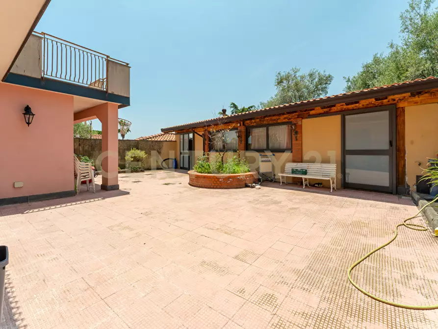 Immagine 64 di Villa in vendita  in Via Salemi 18 a Mascalucia