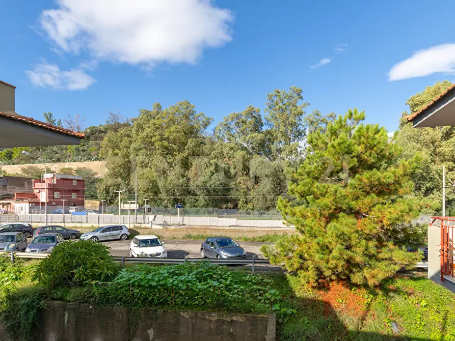 Immagine 13 di Quadrilocale in vendita  in Via Cavour 5 a Sant'alessio Siculo