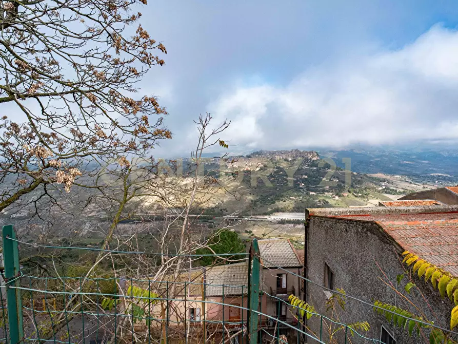 Immagine 24 di Casa semindipendente in vendita  in Via Longo 42 / 44 a Enna