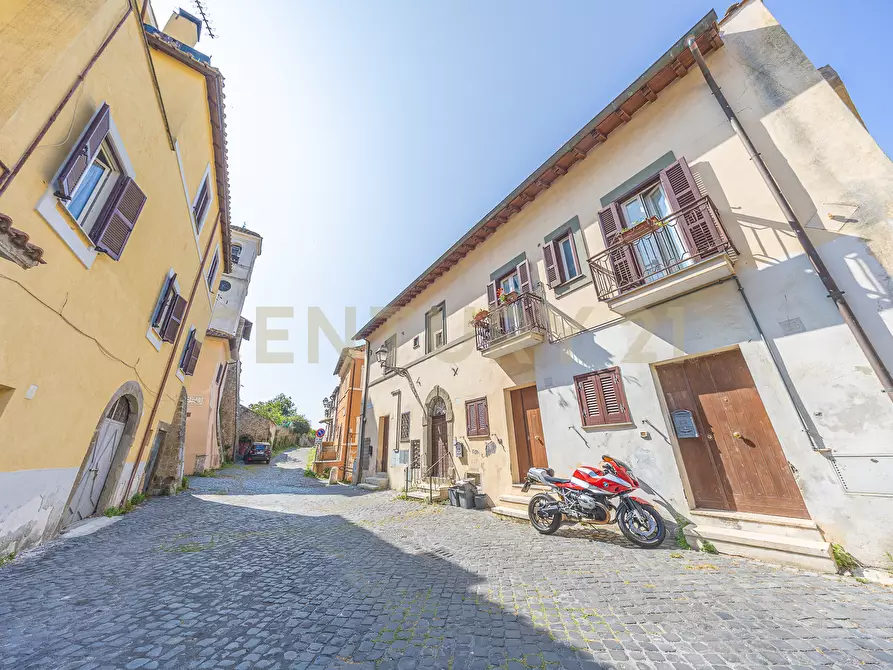 Immagine 28 di Bilocale in vendita  in Borgo di Sotto 33 a Roma