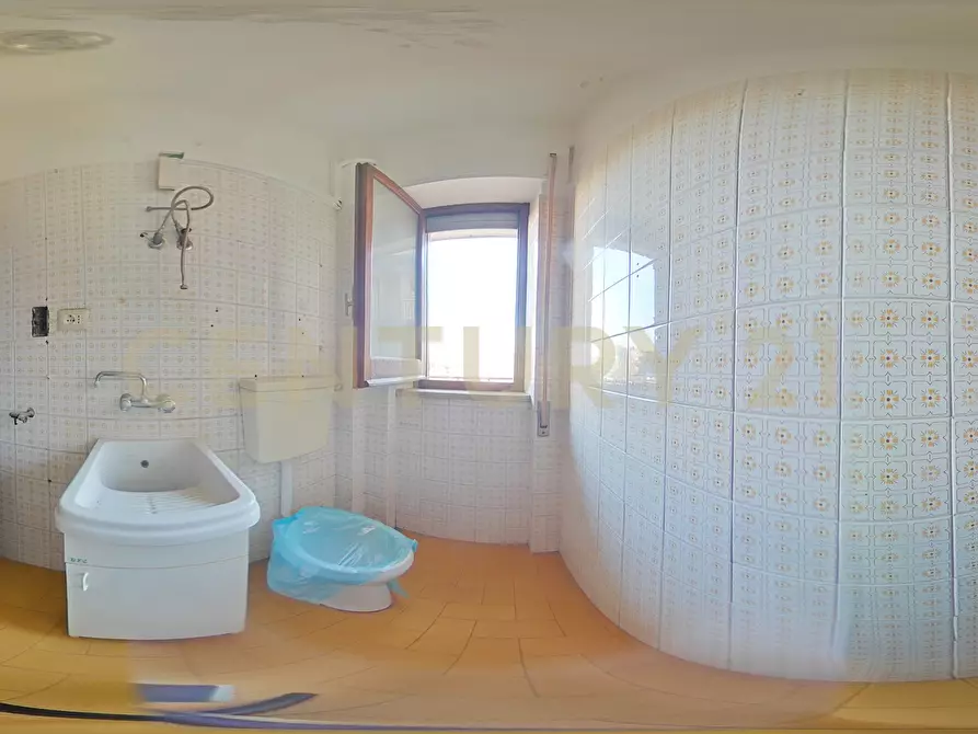 Immagine 52 di Trilocale in vendita  in Via Novaluce 48 a Tremestieri Etneo