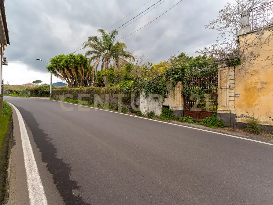 Immagine 12 di Casa indipendente in vendita  in Via Armando Diaz 83 a Zafferana Etnea