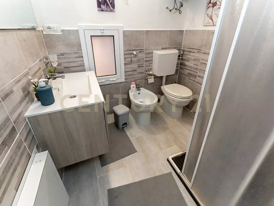 Immagine 19 di Casa indipendente in vendita  in vicolo croce 6 a Catania