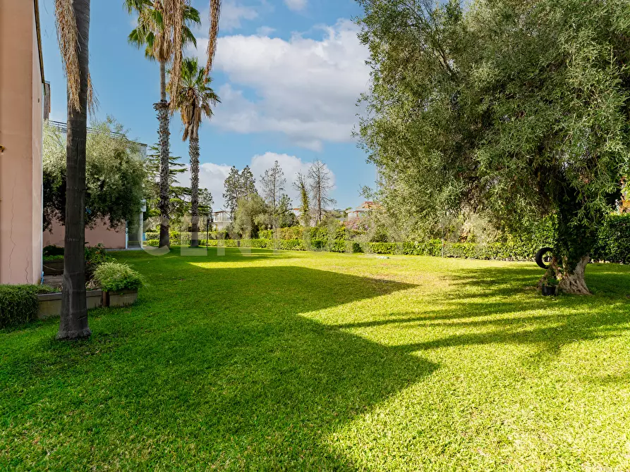 Immagine 4 di Villa in vendita  in Via dei Maceratoi 4 a Acireale