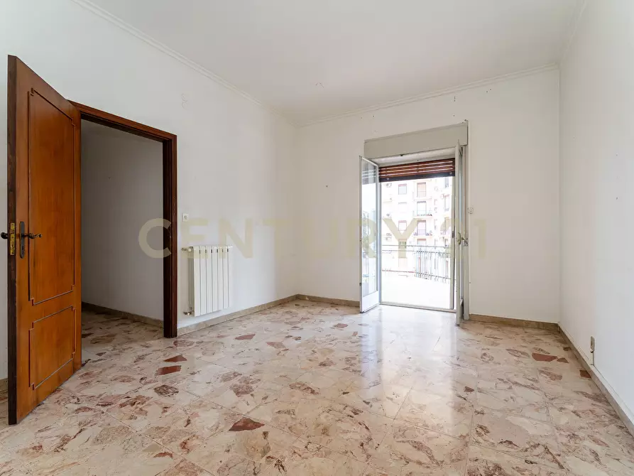 Immagine 37 di Quadrilocale in vendita  in Via Vincenzo Giuffrida 203 a Catania