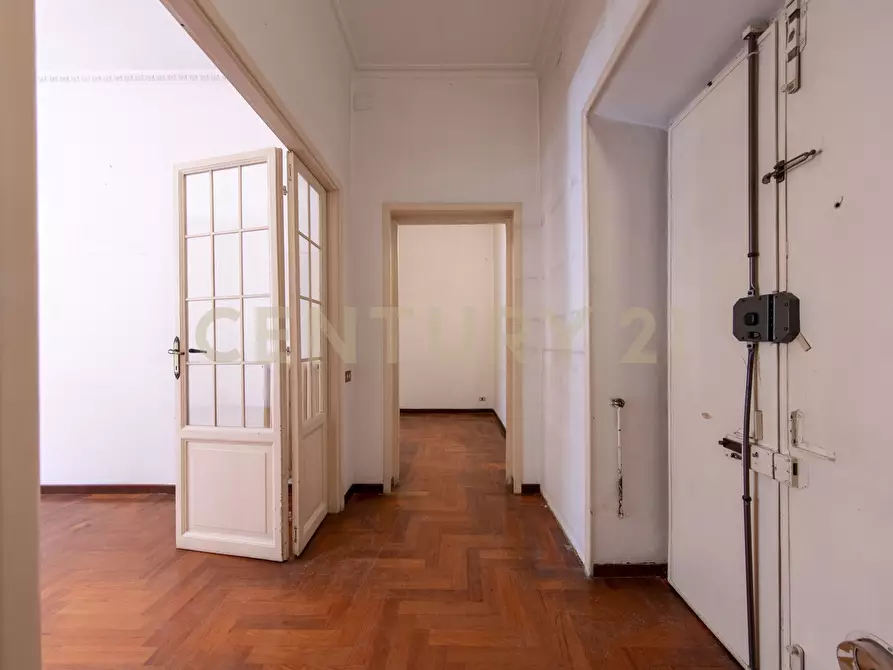 Immagine 18 di Quadrilocale in vendita  in Via Plinio 22 a Roma