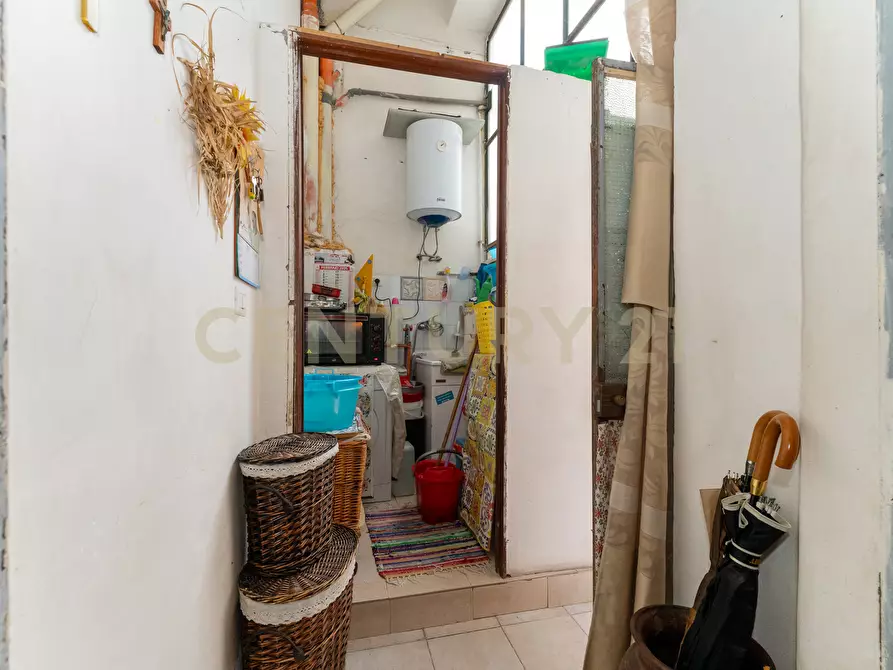 Immagine 16 di Trilocale in vendita  in VIA DELLE MEDAGLIE D'ORO 66 a Catania