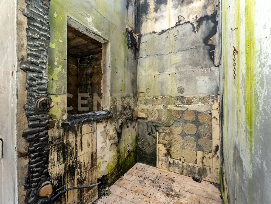 Immagine 19 di Attico in vendita  in via guglielmo marconi 26 a Zafferana Etnea