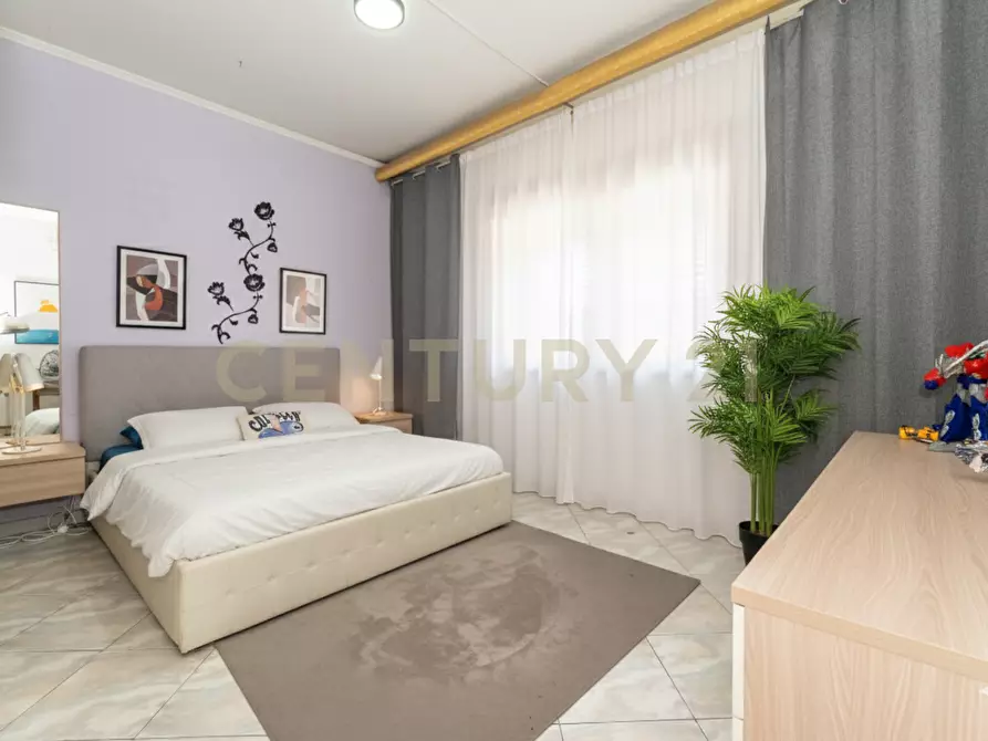 Immagine 1 di Pentalocale in vendita  in Via Antonio de Curtis 27 a Misterbianco