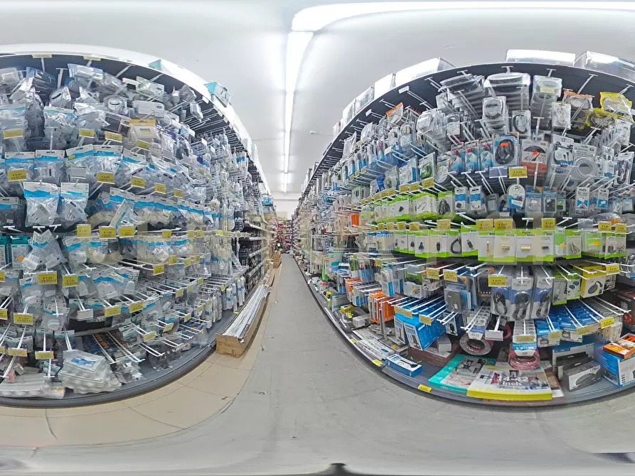 Immagine 38 di Attività commerciale in vendita  in Via Nizzeti 6 a Aci Catena