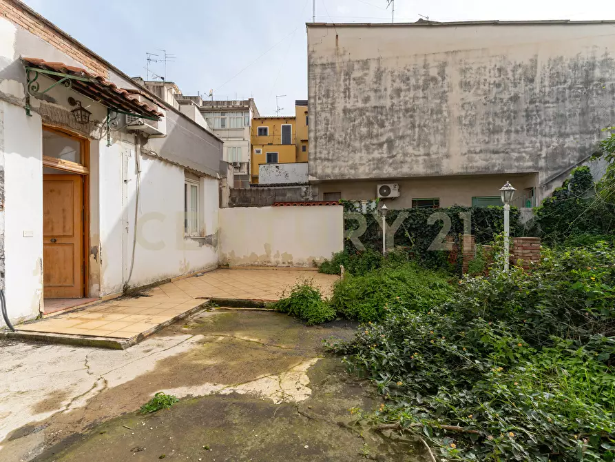 Immagine 39 di Casa bifamiliare in vendita  in Via Velletri 16 a Catania