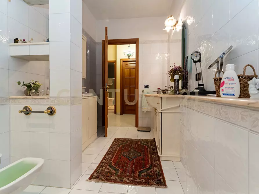 Immagine 32 di Villa in vendita  in Via Carmelina Naselli 51 a Catania