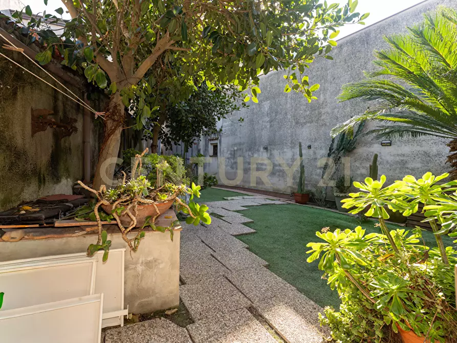 Immagine 5 di Casa indipendente in vendita  in Via Etnea 419 a Tremestieri Etneo