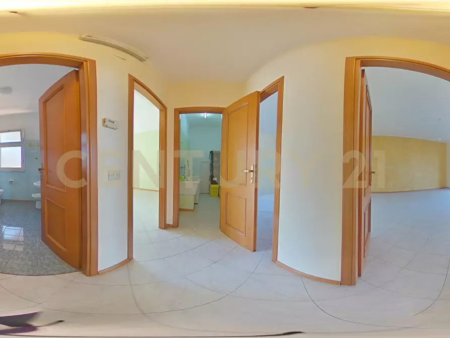 Immagine 49 di Porzione di casa in vendita  in Via Gaetano Donizetti 15 a Mascalucia