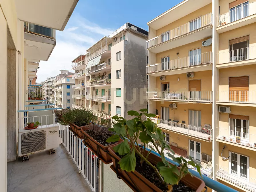 Immagine 32 di Quadrilocale in vendita  in Via Genova 64 a Catania
