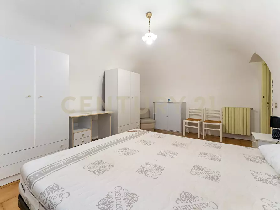 Immagine 48 di Bilocale in affitto  in Via Etnea 299 a Catania