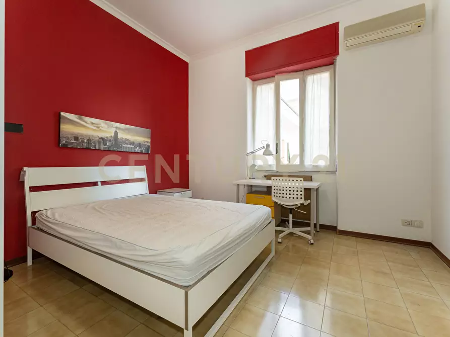 Immagine 27 di Pentalocale in vendita  in Via Enna 15 a Catania