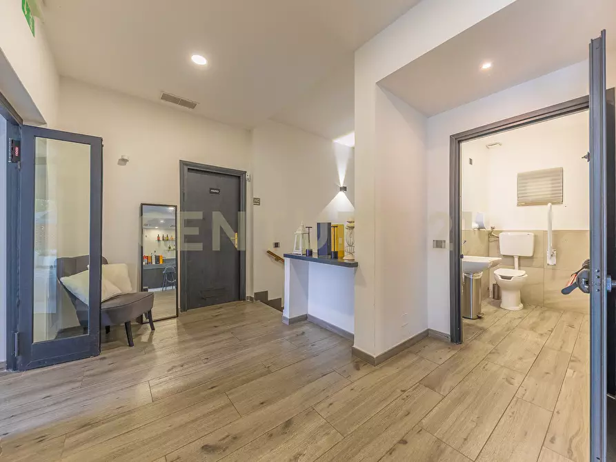 Immagine 19 di Attività commerciale in vendita  in Via Fratelli Maristi 14 a Roma