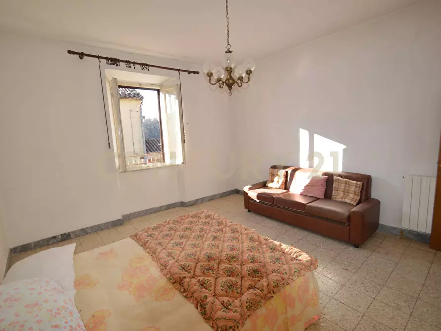 Immagine 24 di Casa indipendente in vendita  a Semproniano