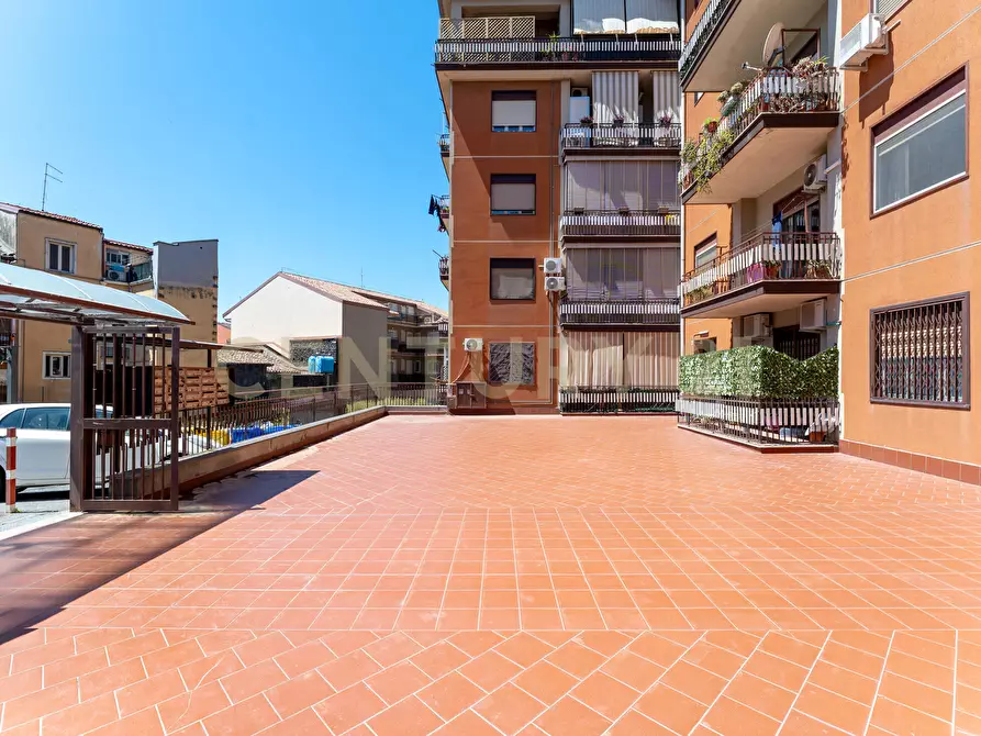 Immagine 31 di Quadrilocale in vendita  in Corso dei Mille 54 a Catania
