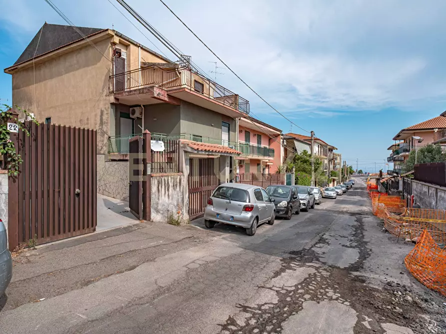 Immagine 1 di Quadrilocale in vendita  in Via Fausto Coppi 22 a Misterbianco