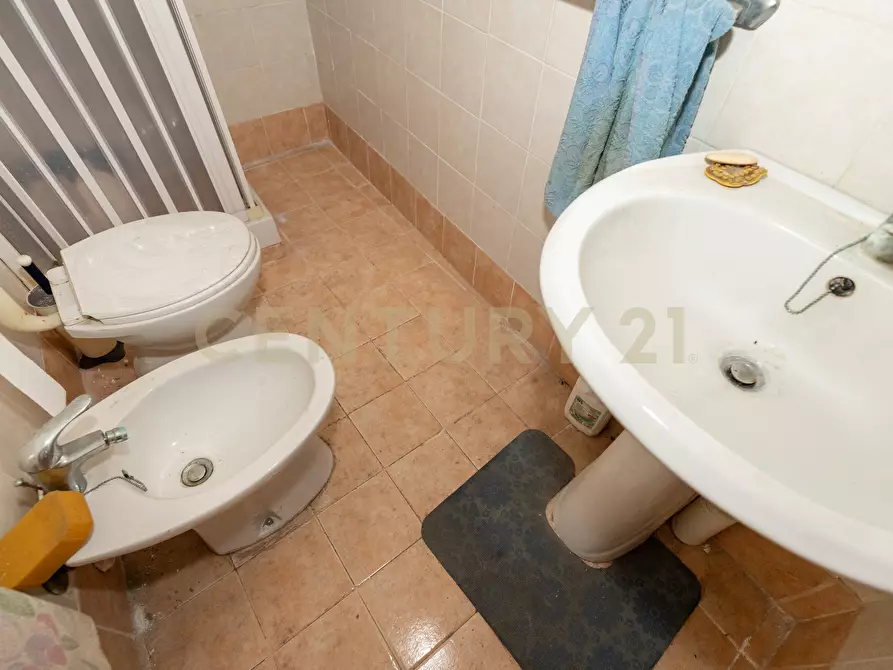 Immagine 11 di Trilocale in vendita  in Via Re Martino 56 a Catania