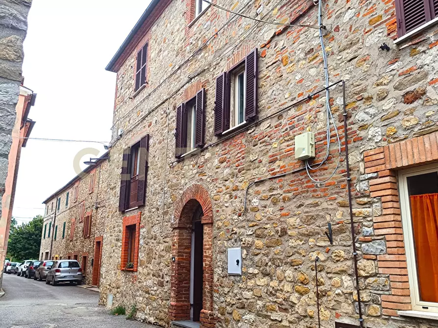 Immagine 1 di Pentalocale in vendita  in Frazione Cantone 11 a Parrano