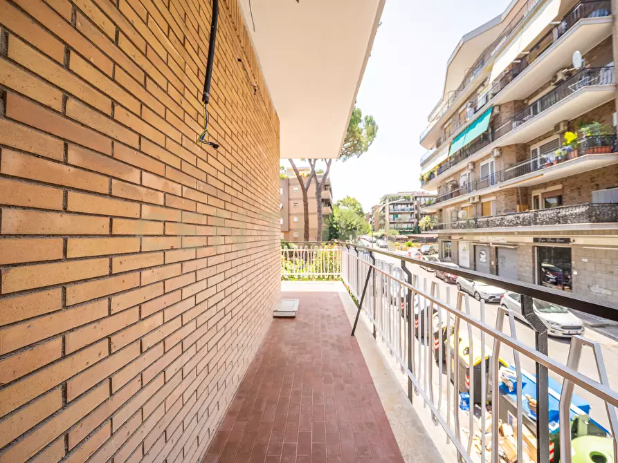 Immagine 80 di Trilocale in vendita  in Via Carlo Dossi 80 a Roma