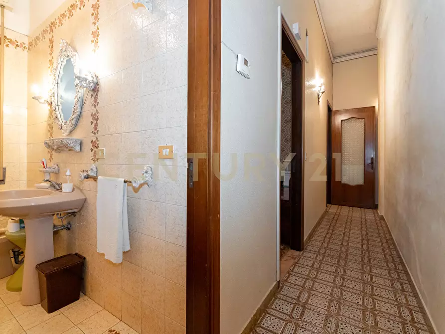 Immagine 11 di Casa indipendente in vendita  in Via Umberto 187 a San Gregorio Di Catania