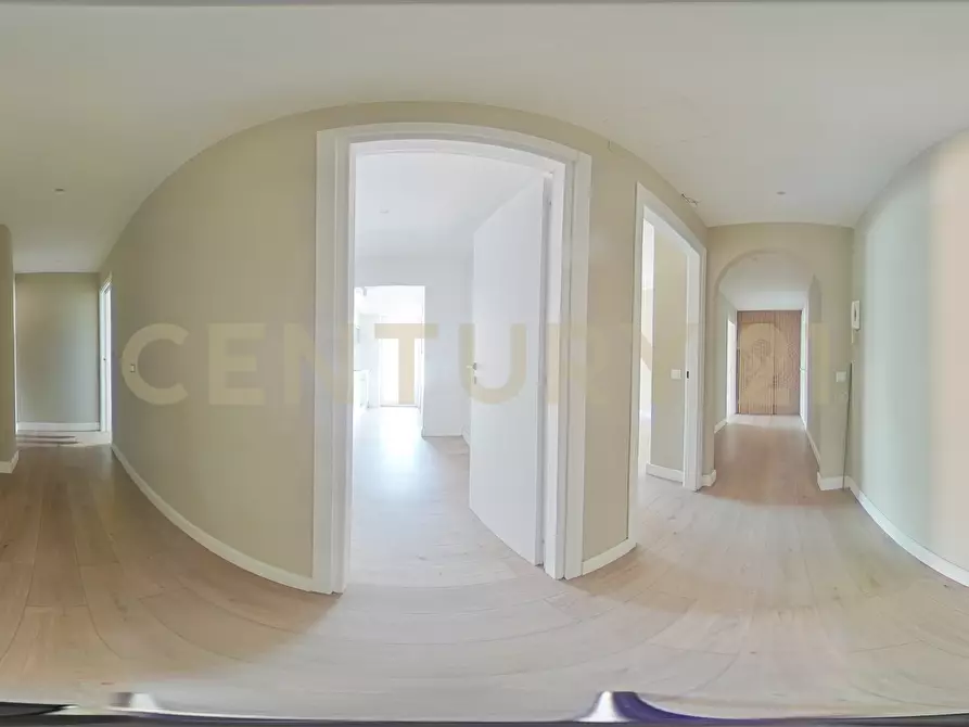 Immagine 46 di Trilocale in vendita  in Via Livorno 101 a Aci Castello