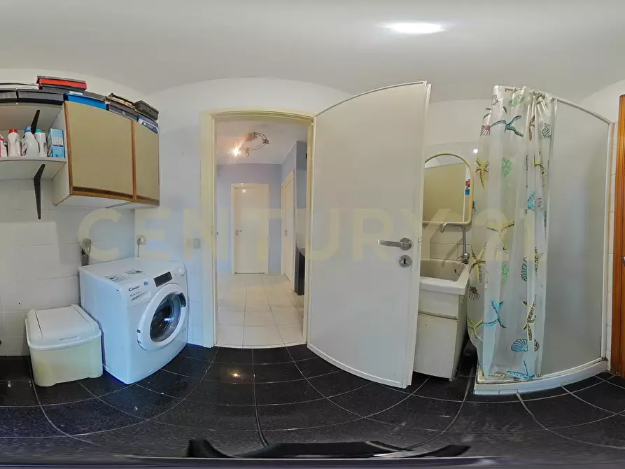 Immagine 50 di Quadrilocale in vendita  in Via Gesualdo Bufalino 1 a Aci Catena